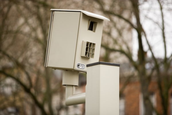 Snelheidscontrole, flitspaal