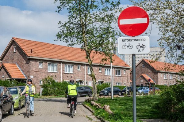 fietsers in 2 richtingen in een eenrichtingsstraat